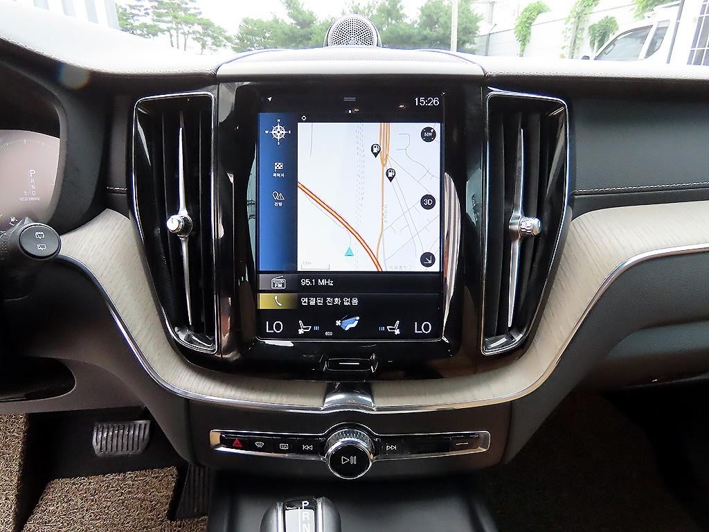 볼보 XC60 XC60(2세대) D5 AWD 인스크립션 이미지 13
