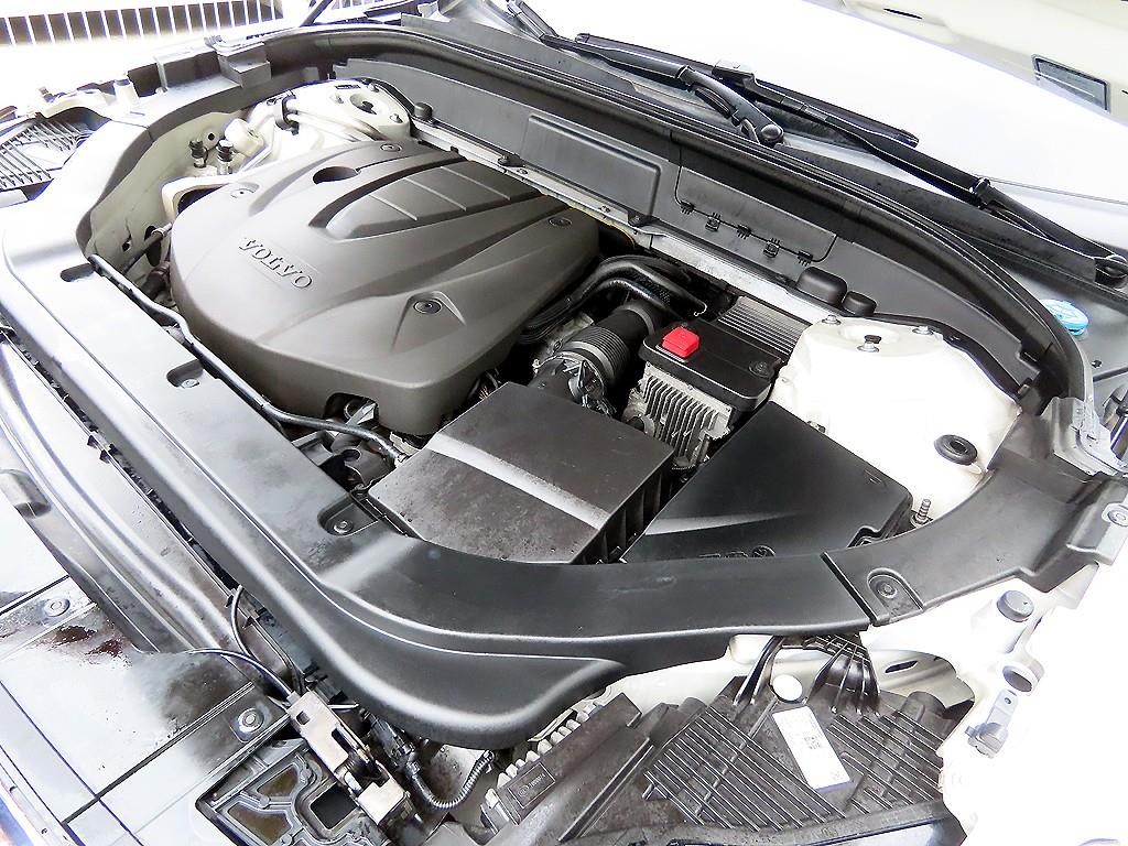 볼보 XC60 XC60(2세대) D5 AWD 인스크립션 이미지 19