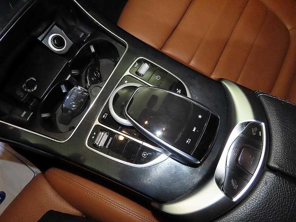 벤츠 C 클래스 C클래스 W205 C200 카브리올레 이미지 15