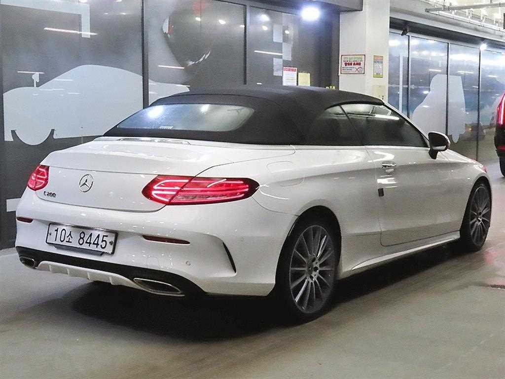 벤츠 C 클래스 C클래스 W205 C200 카브리올레 이미지 4