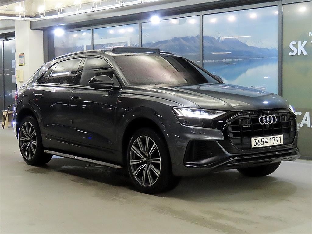 아우디 Q8 55 TFSI 콰트로 프리미엄 이미지 1
