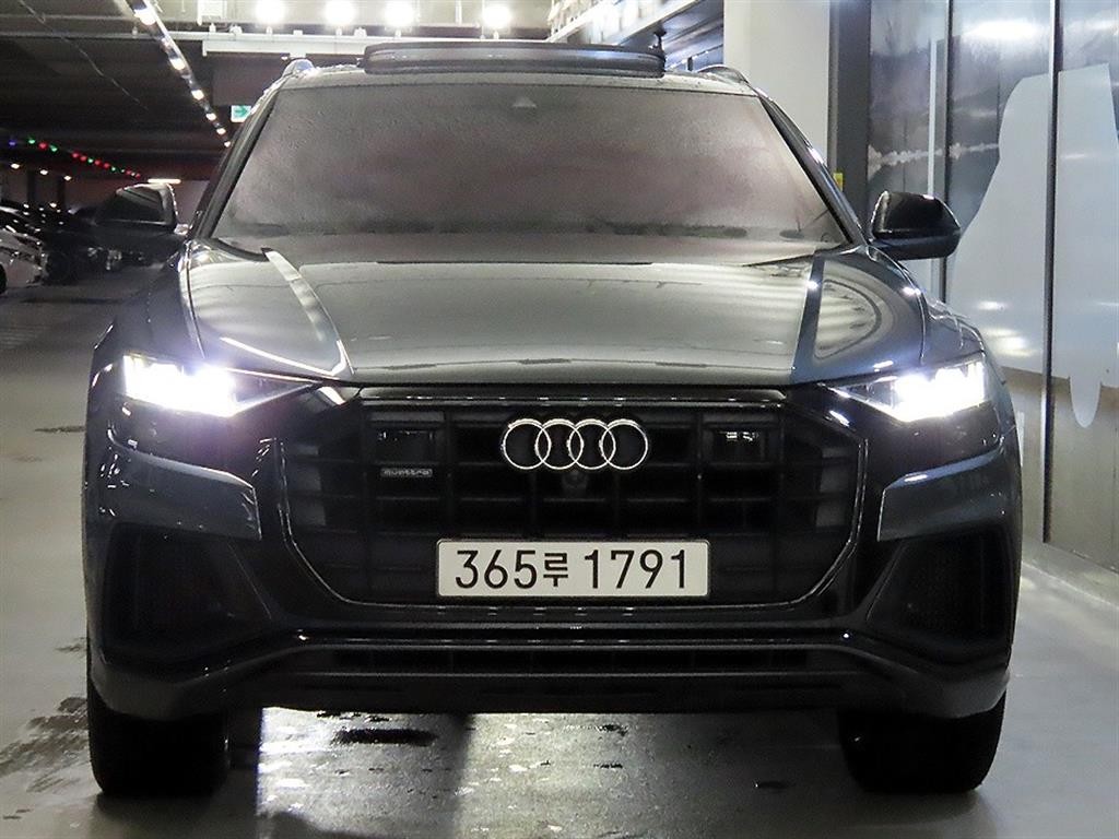 아우디 Q8 55 TFSI 콰트로 프리미엄 이미지 2