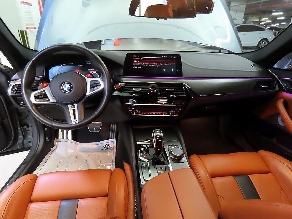 BMW 5시리즈 M5 (F90, F10) M5 세단 이미지 10