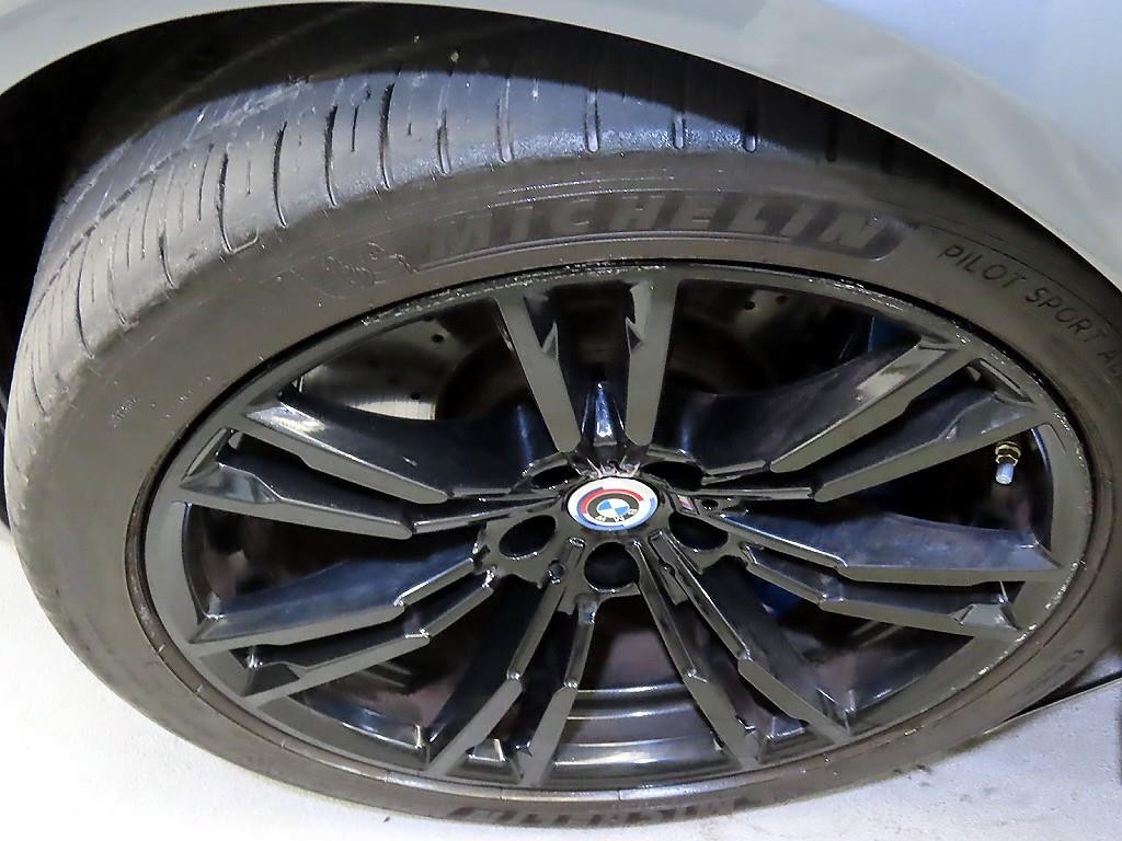 BMW 5시리즈 M5 (F90, F10) M5 세단 이미지 20
