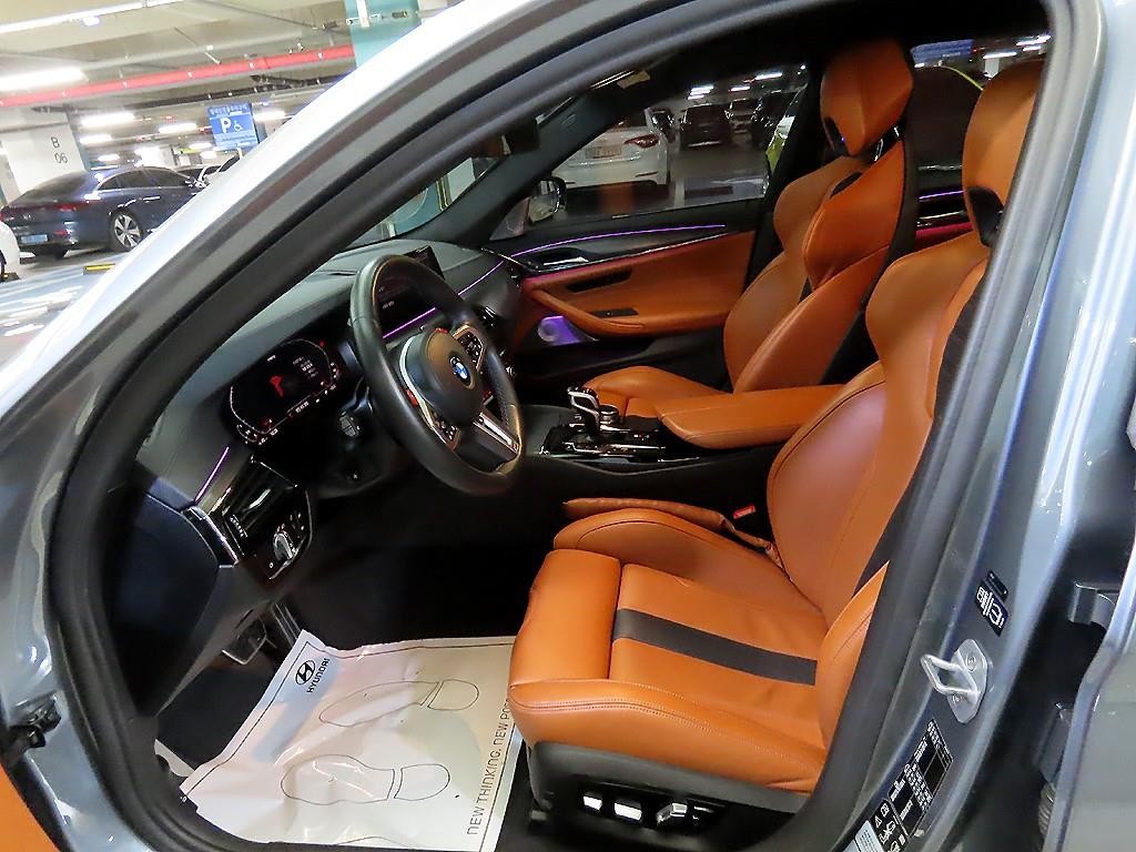 BMW 5시리즈 M5 (F90, F10) M5 세단 이미지 6