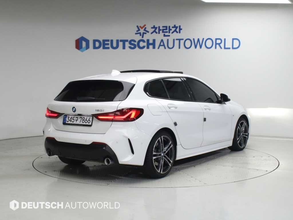 BMW 1시리즈 1시리즈 (F40) 120i M 스포츠 이미지 2