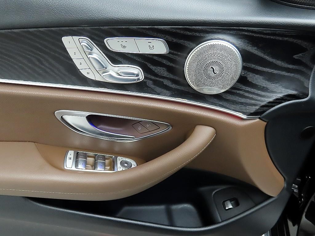 벤츠 E 클래스 E-클래스 W213 E220d 아방가르드 이미지 11