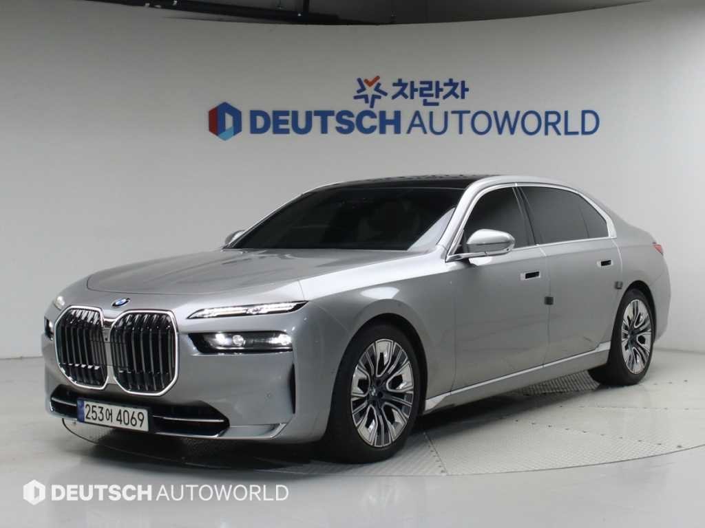 BMW 7시리즈 7시리즈 (G70) 740i sDrive 디자인퓨어 엑셀런스 이미지 1
