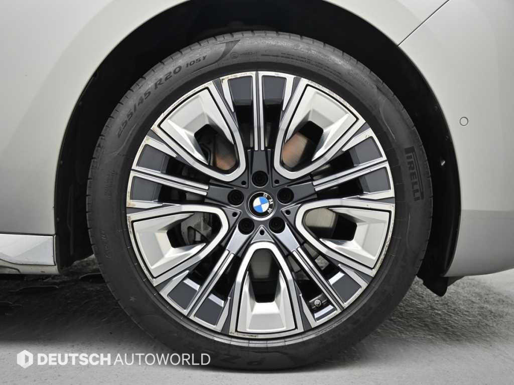 BMW 7시리즈 7시리즈 (G70) 740i sDrive 디자인퓨어 엑셀런스 이미지 5
