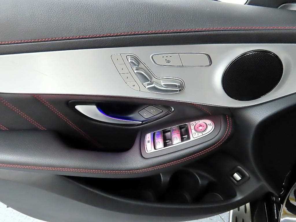 벤츠 GLC 클래스 GLC클래스 X253 AMG GLC 43 4MATIC 이미지 11