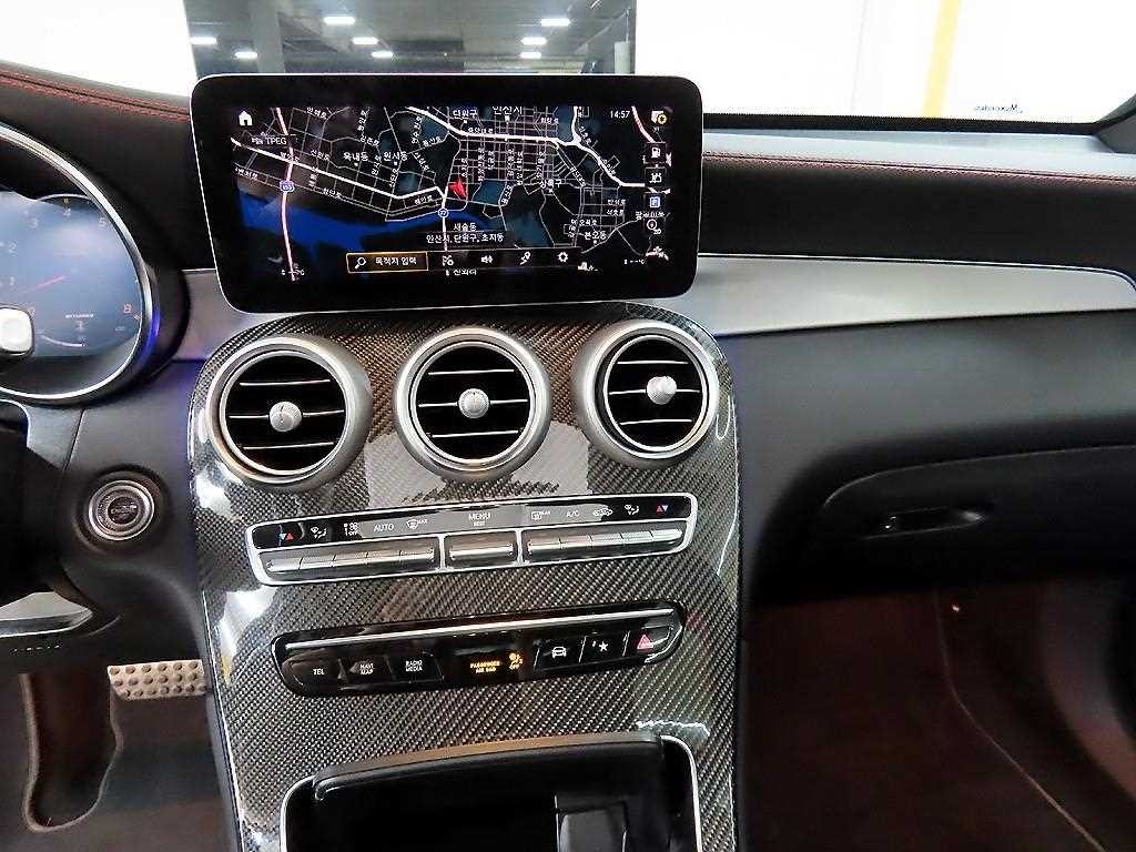 벤츠 GLC 클래스 GLC클래스 X253 AMG GLC 43 4MATIC 이미지 13