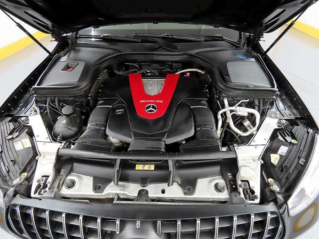 벤츠 GLC 클래스 GLC클래스 X253 AMG GLC 43 4MATIC 이미지 19
