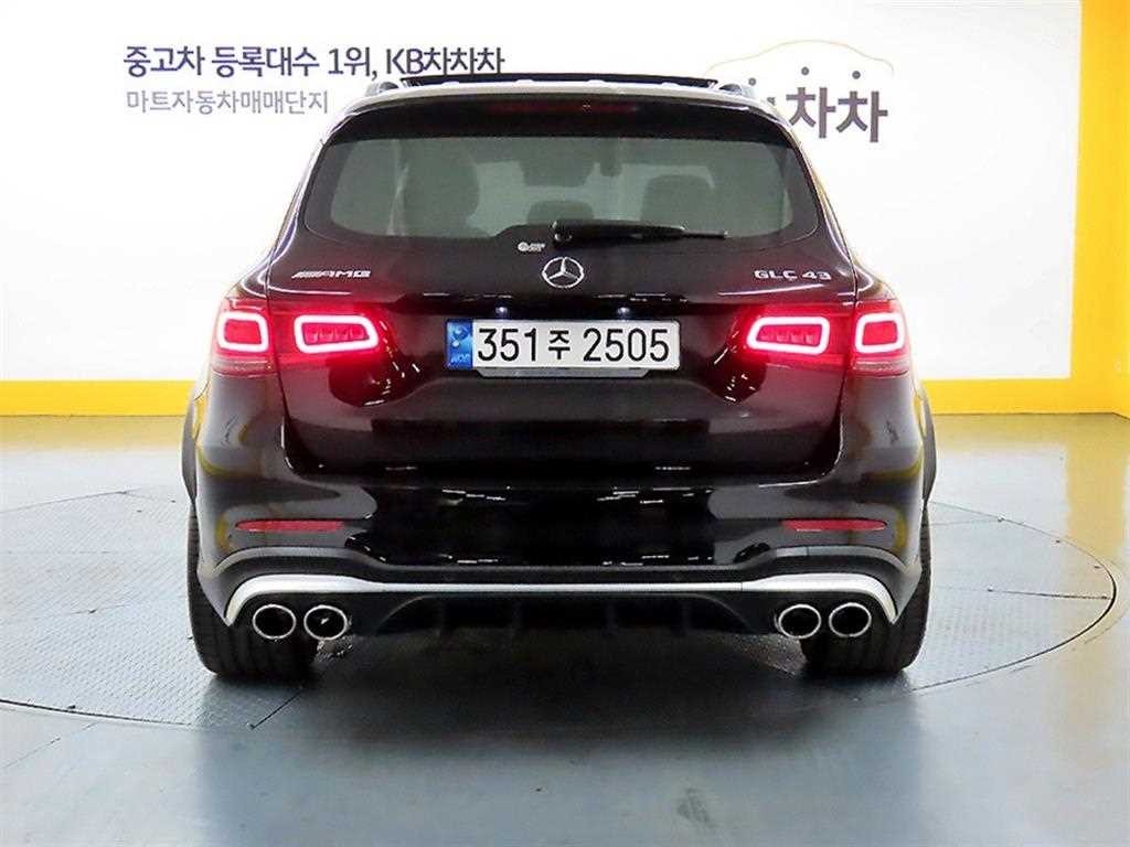 벤츠 GLC 클래스 GLC클래스 X253 AMG GLC 43 4MATIC 이미지 3