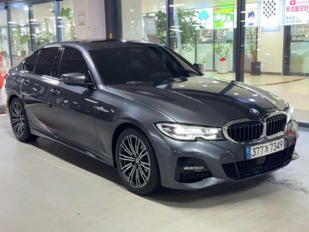 BMW 3시리즈 3시리즈 (G20) 320i M 스포츠 이미지 2