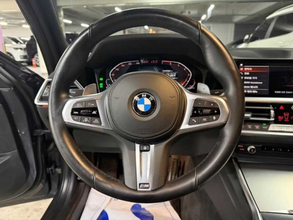 BMW 3시리즈 3시리즈 (G20) 320i M 스포츠 이미지 8