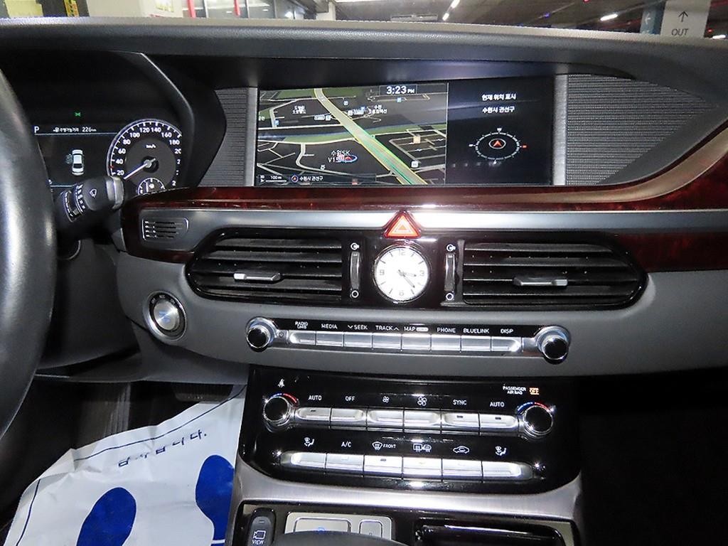 제네시스 EQ900 3.8 GDI AWD 프리미엄 럭셔리 이미지 11