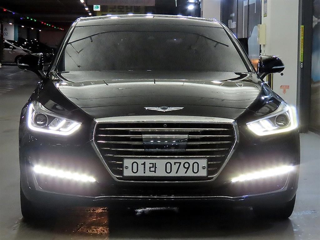 제네시스 EQ900 3.8 GDI AWD 프리미엄 럭셔리 이미지 2