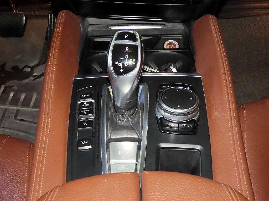 BMW X6 X6 (F16) xDrive 35i 이미지 12
