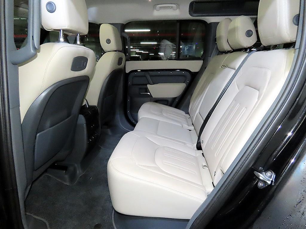 랜드로버 디펜더 디펜더 (L663) 110 D250 SE 이미지 7