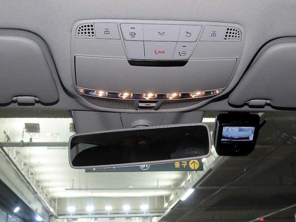 벤츠 C 클래스 C클래스 W205 C200 아방가르드 이미지 16
