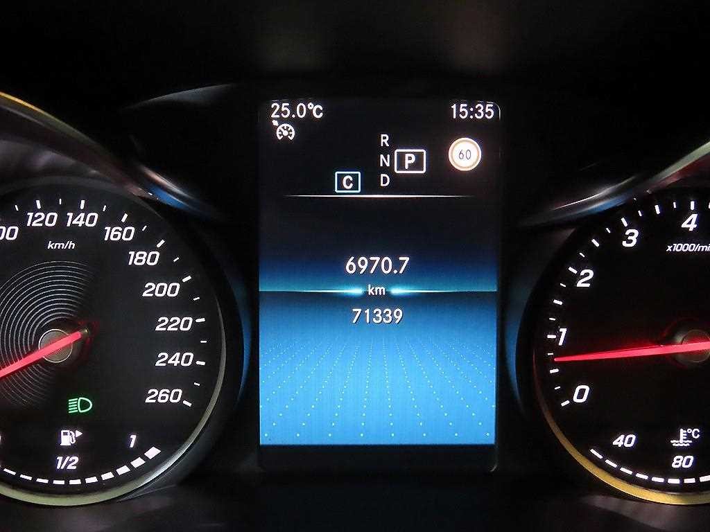 벤츠 C 클래스 C클래스 W205 C200 아방가르드 이미지 9