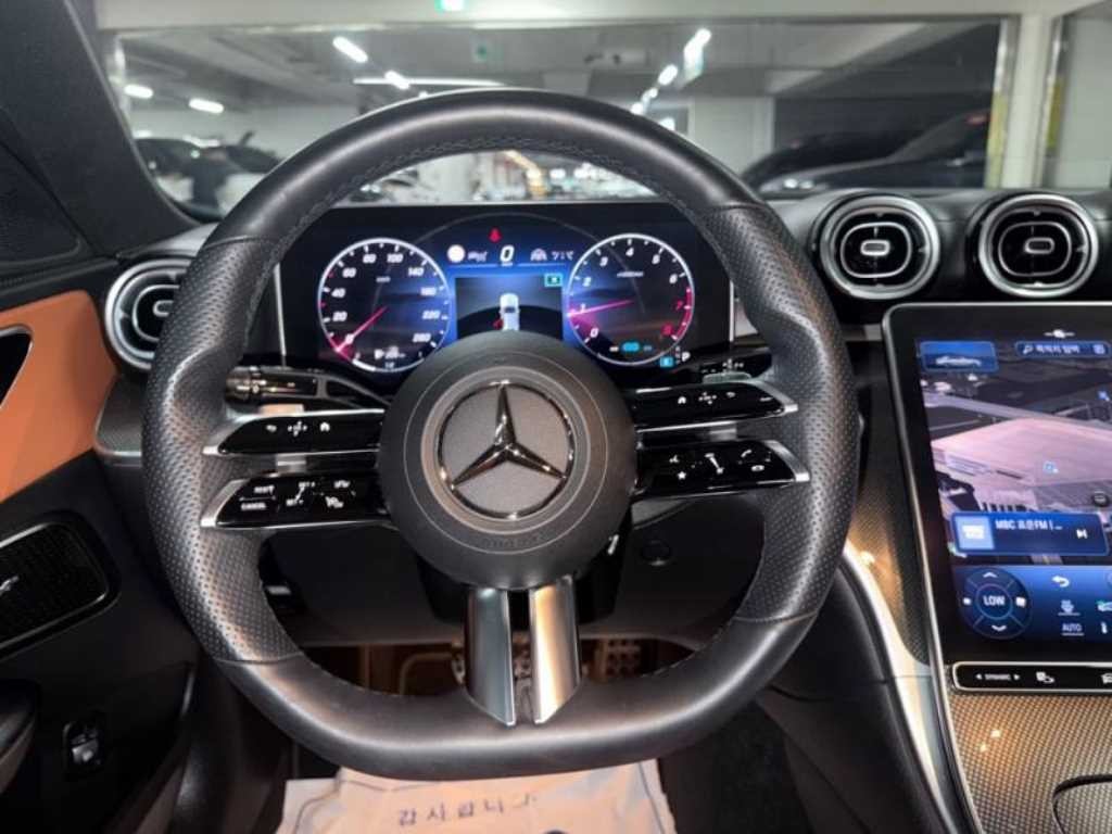 벤츠 C 클래스 C클래스 W206 C300 AMG 라인 이미지 8