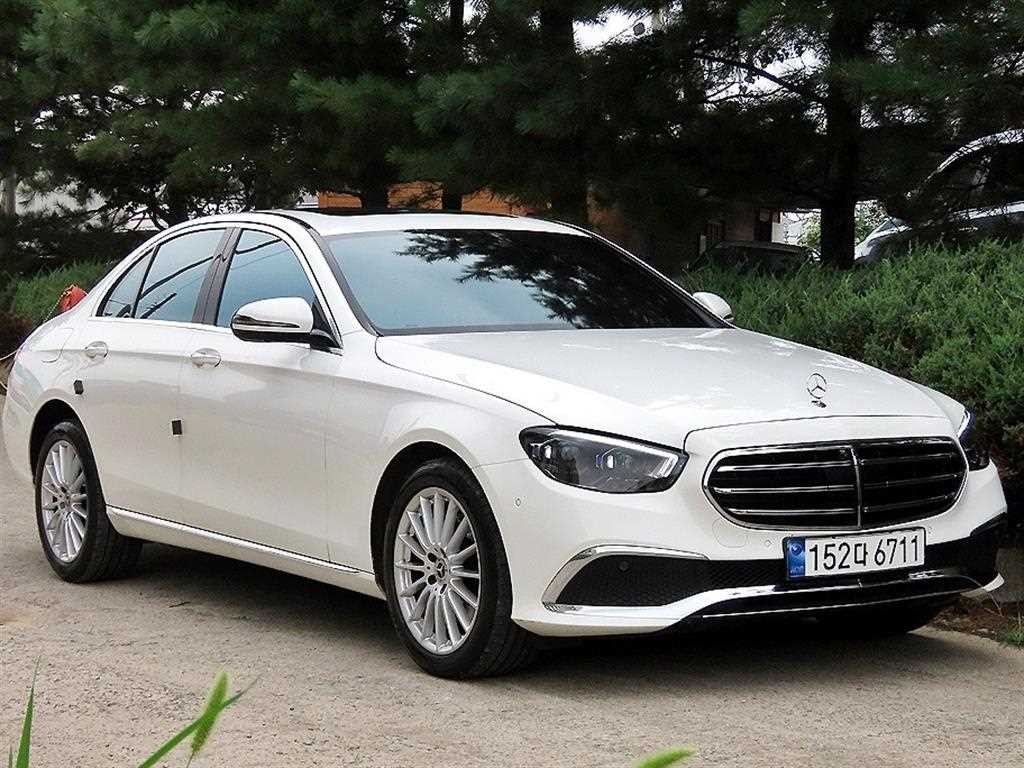 벤츠 E 클래스 E-클래스 W213 E250 아방가르드 이미지 2