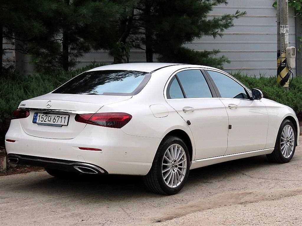 벤츠 E 클래스 E-클래스 W213 E250 아방가르드 이미지 3