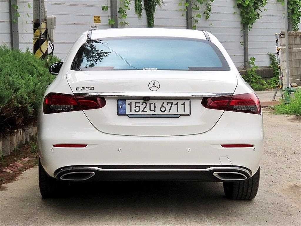 벤츠 E 클래스 E-클래스 W213 E250 아방가르드 이미지 4