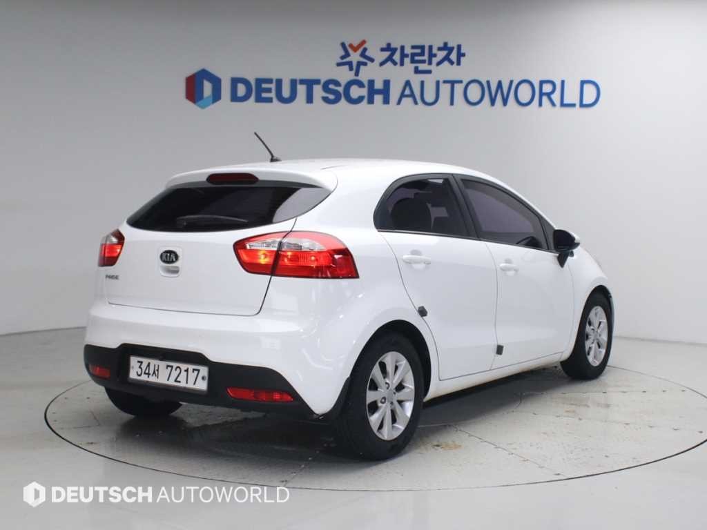 기아 프라이드 올뉴프라이드 5DR 1.4MPI 디럭스 이미지 2