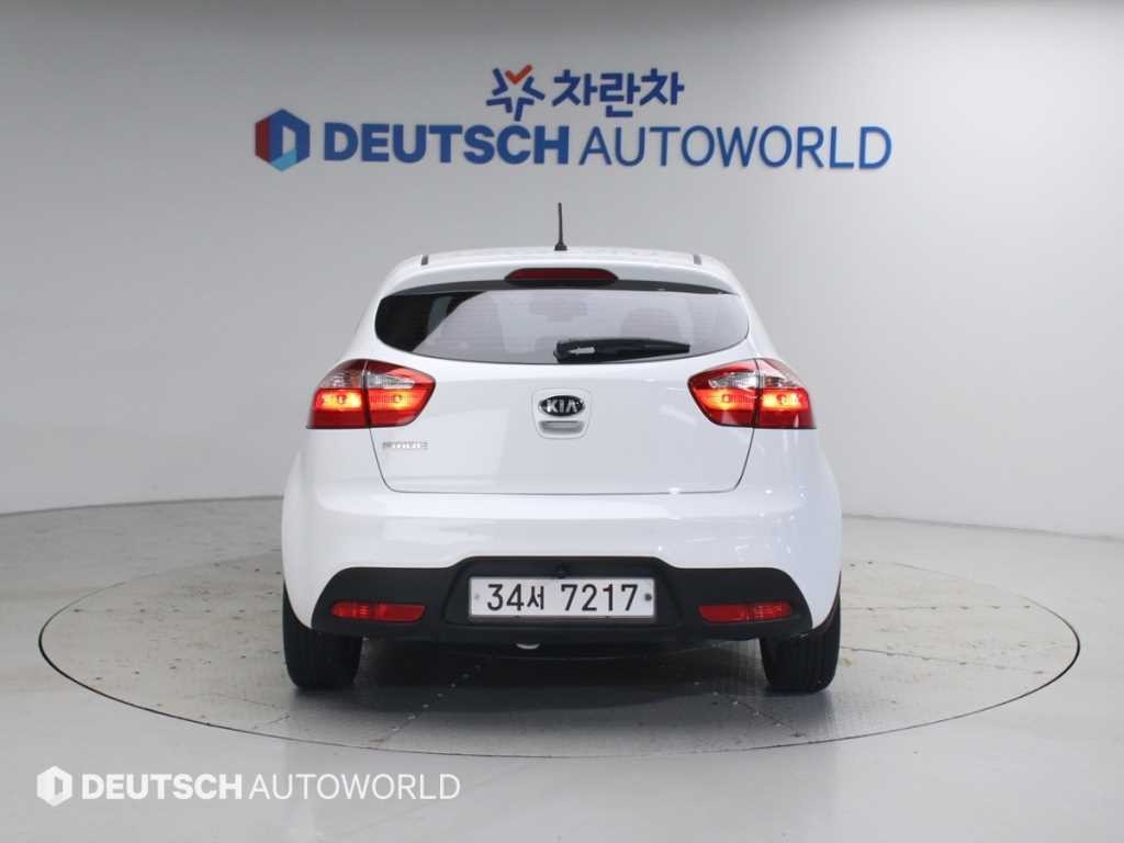 기아 프라이드 올뉴프라이드 5DR 1.4MPI 디럭스 이미지 4