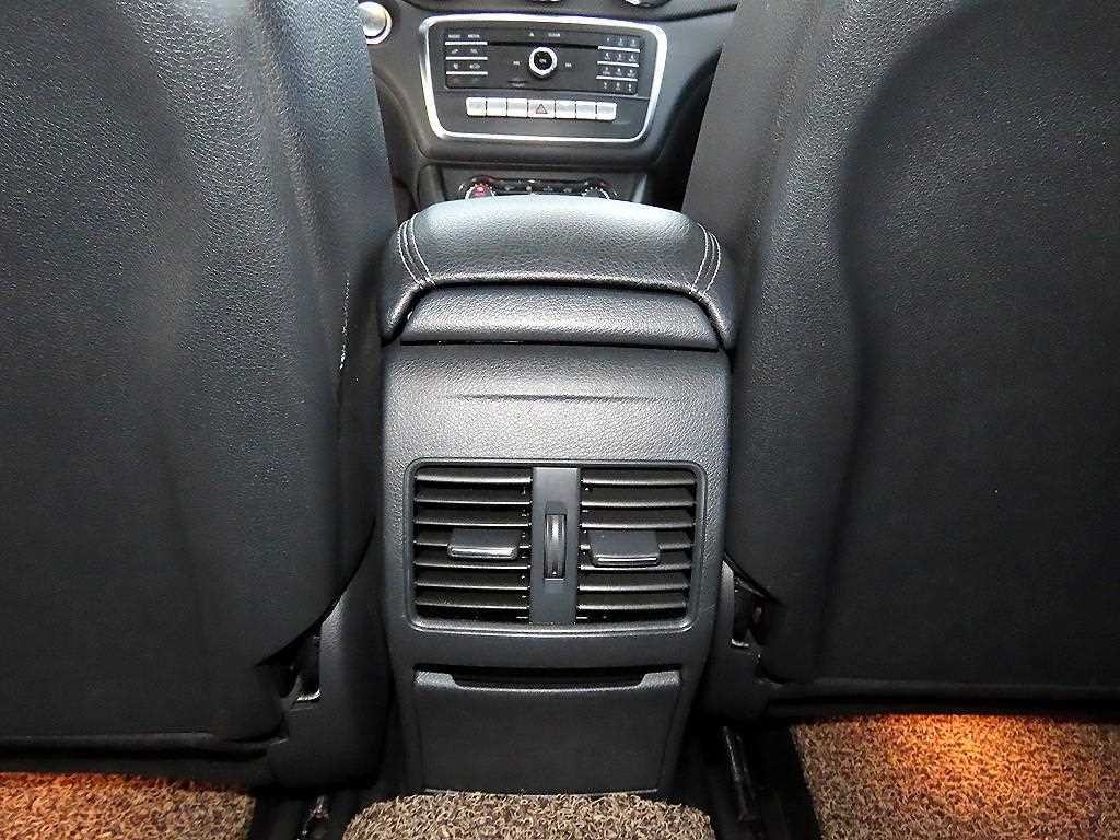 벤츠 GLA 클래스 GLA클래스 X156 GLA220 이미지 15