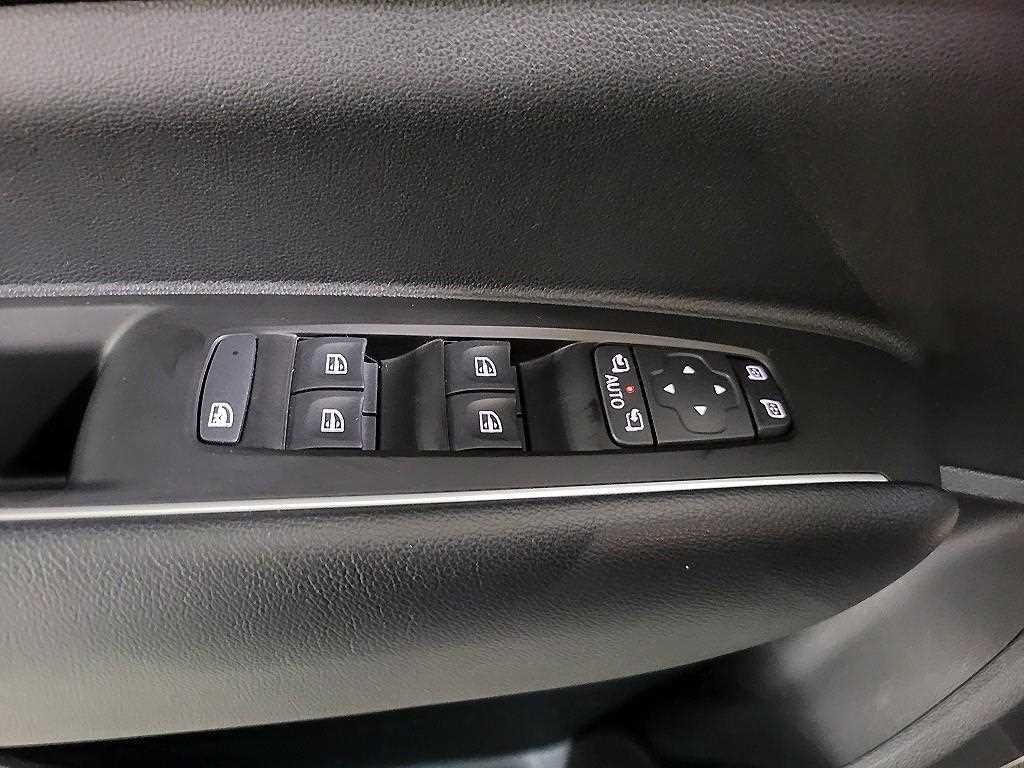 르노코리아(삼성) QM6 더뉴QM6 가솔린 2.0 GDe LE 시그니쳐 2WD 이미지 13