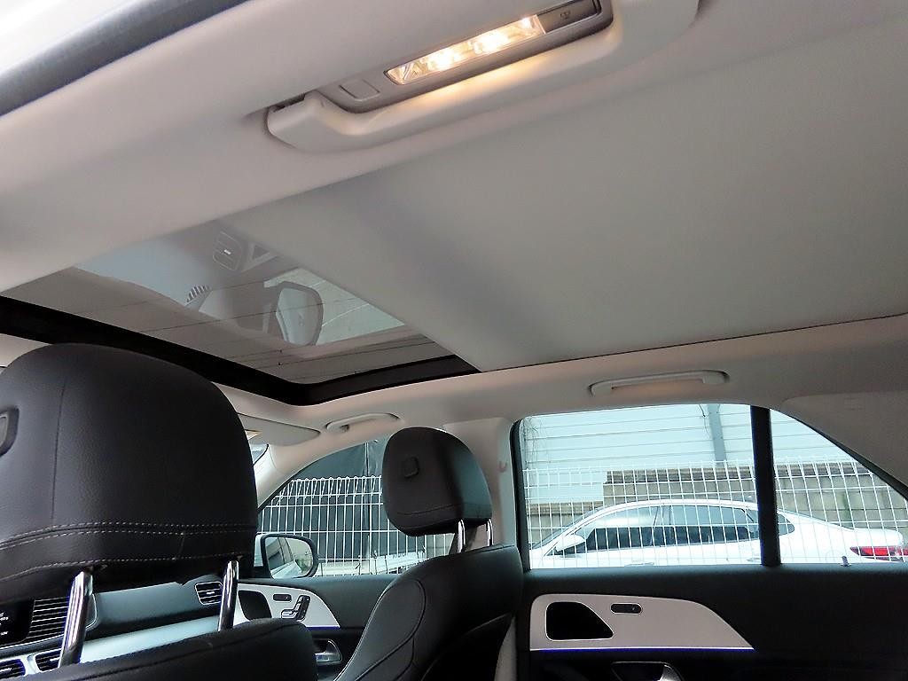 벤츠 GLE 클래스 GLE 클래스 W167 GLE 300d 4MATIC 이미지 16