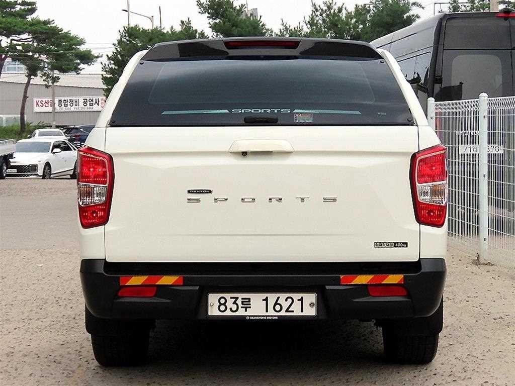 KG모빌리티(쌍용) 렉스턴 렉스턴 스포츠 4WD 디젤 2.2 어드벤처 이미지 4