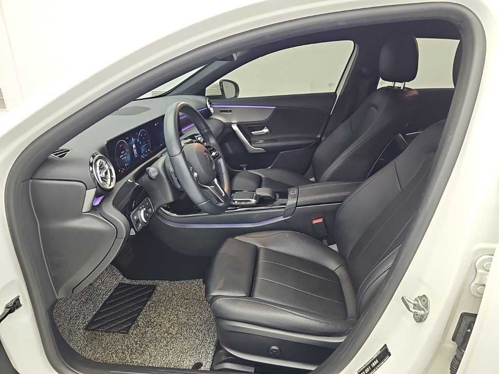 벤츠 A 클래스 A클래스 W177 A220 세단 이미지 11