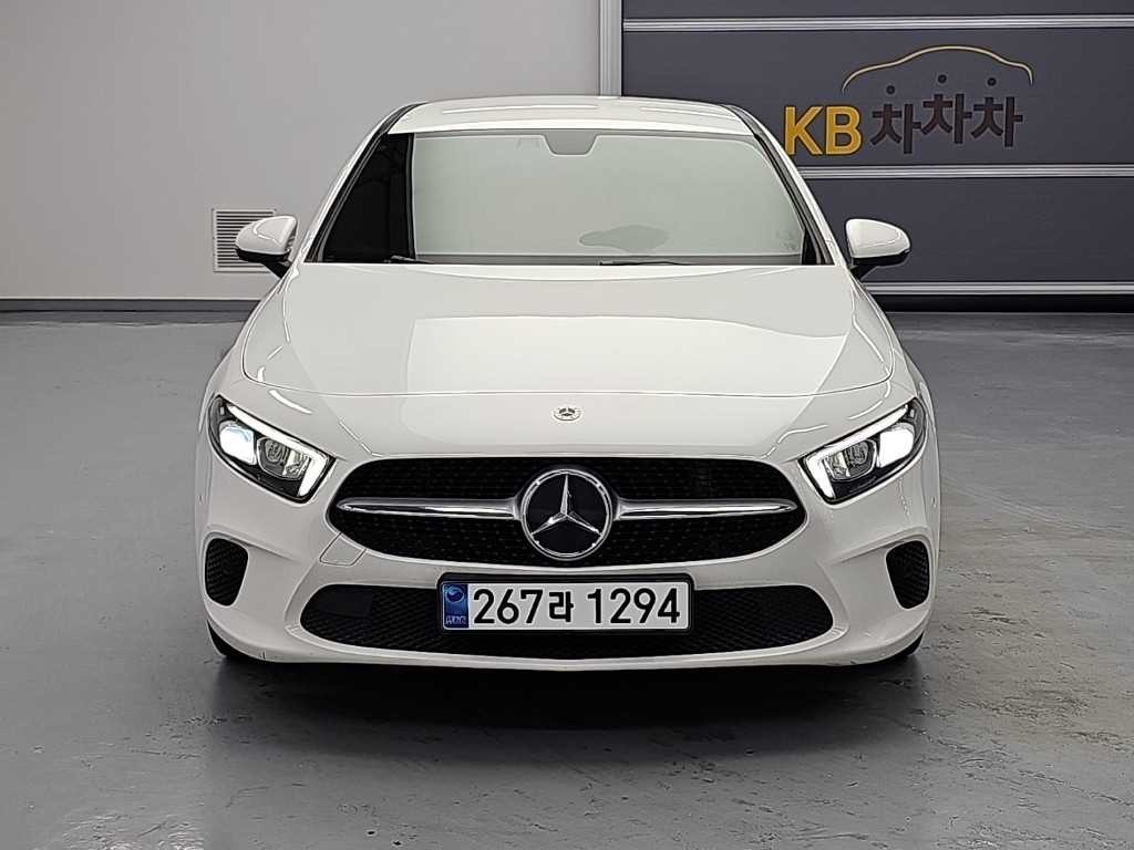 벤츠 A 클래스 A클래스 W177 A220 세단 이미지 2