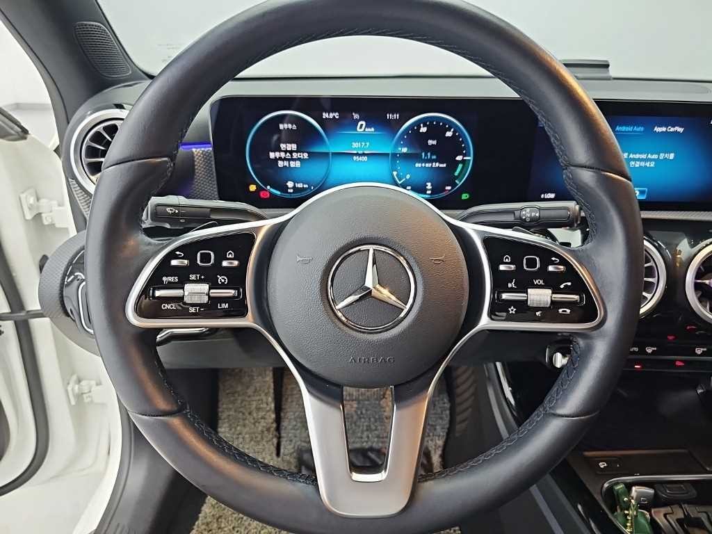 벤츠 A 클래스 A클래스 W177 A220 세단 이미지 9