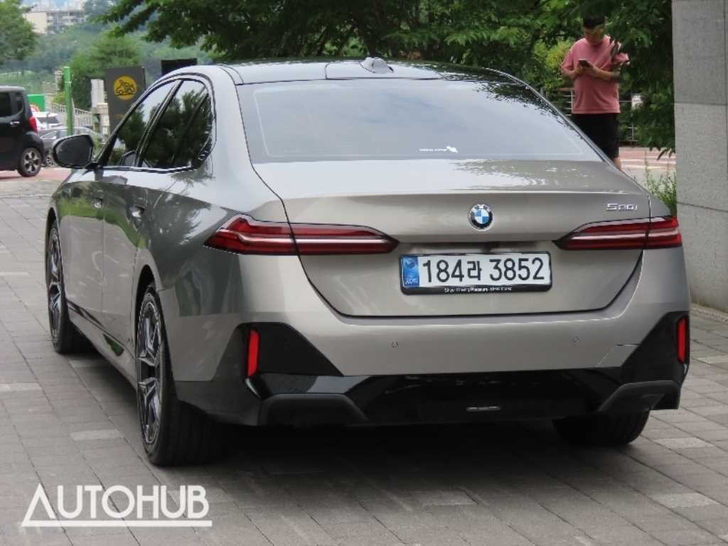 BMW 5시리즈 5시리즈 (G60) 520i M 스포츠 이미지 4