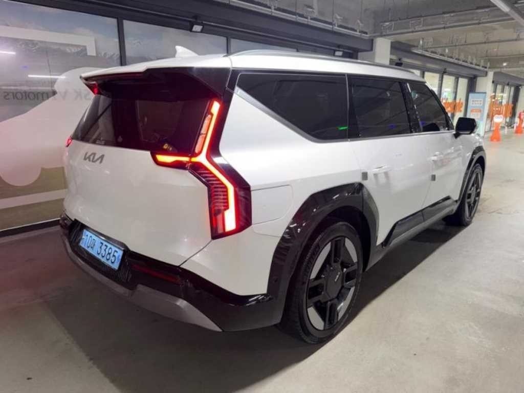 기아 EV9 롱레인지 4WD 어스 이미지 4
