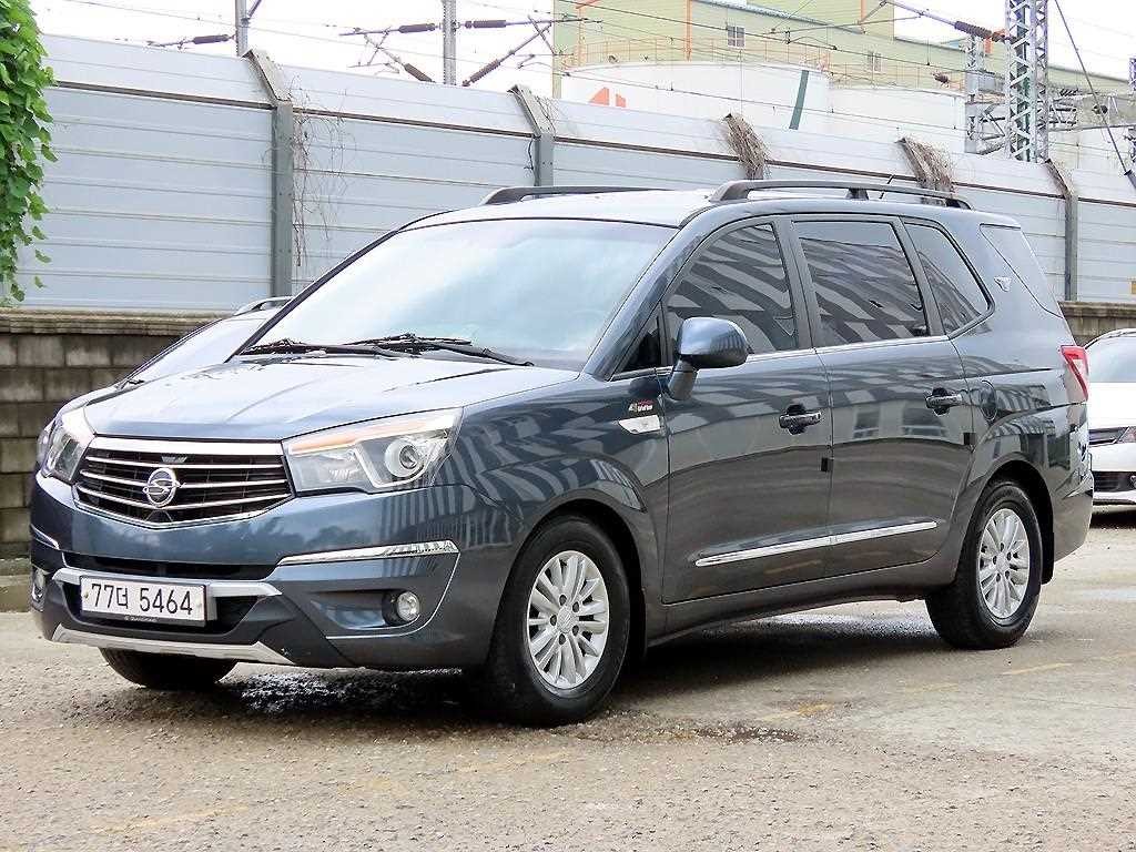 KG모빌리티(쌍용) 코란도 코란도투리스모 4WD TX 11인승 이미지 2