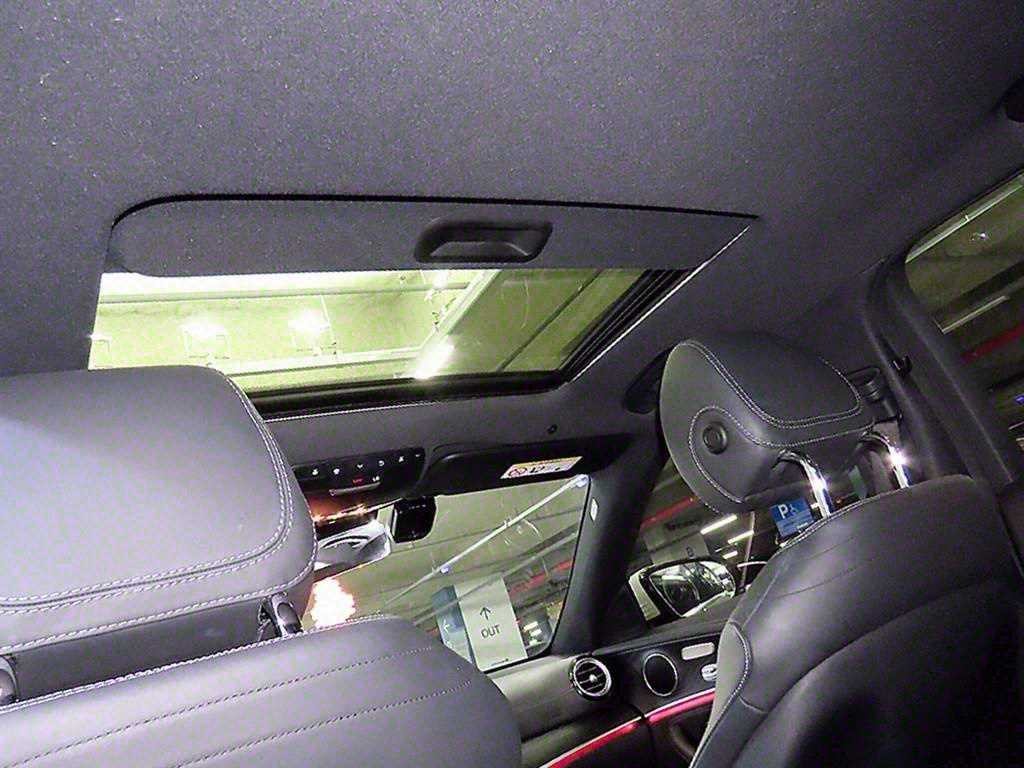 벤츠 E 클래스 E-클래스 W213 E220d 4MATIC AMG라인 이미지 15