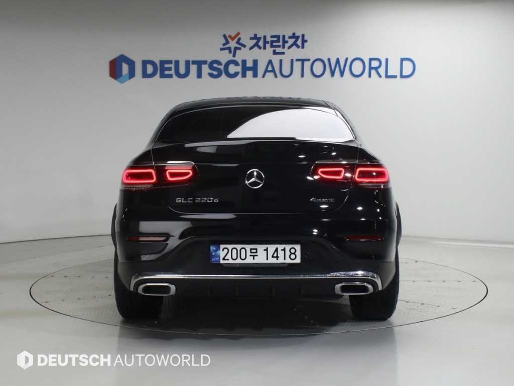 벤츠 GLC 클래스 GLC클래스 X253 GLC 220 d 4MATIC 쿠페 이미지 4