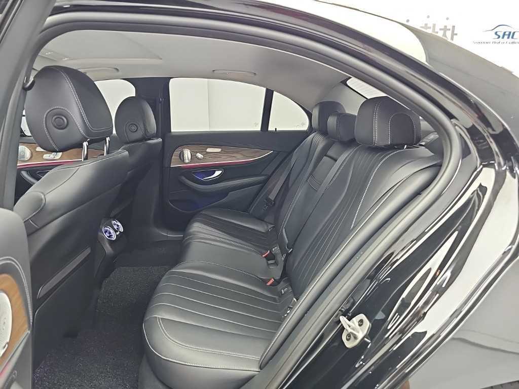 벤츠 E 클래스 E-클래스 W213 E300 4MATIC 익스클루시브 이미지 12