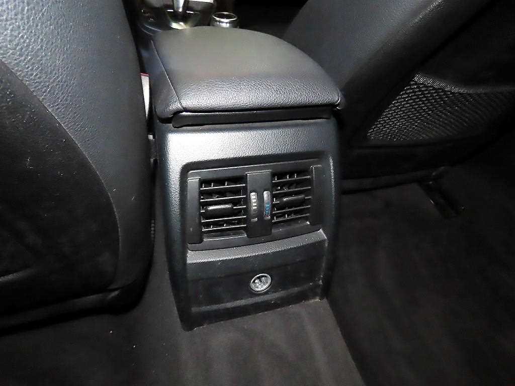 BMW 그란투리스모 3시리즈 GT (F34) GT 320D xDrive 이미지 15