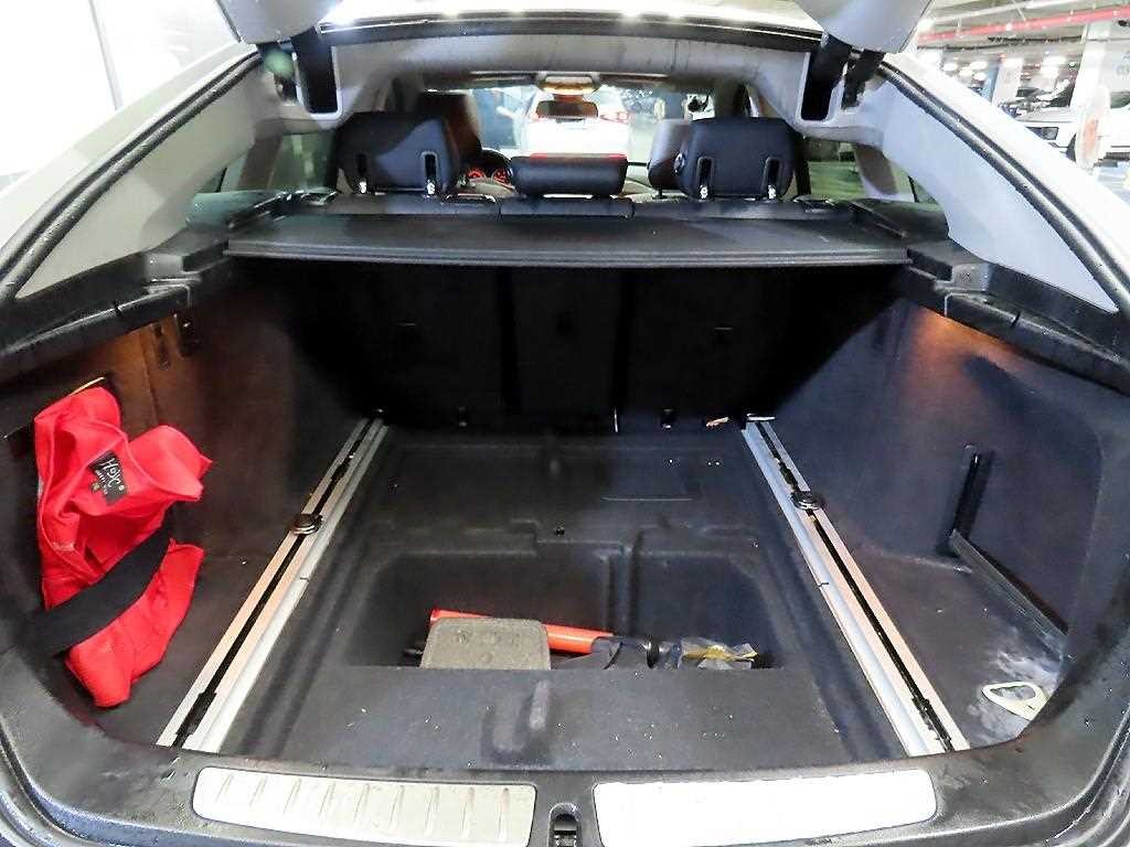 BMW 그란투리스모 3시리즈 GT (F34) GT 320D xDrive 이미지 17