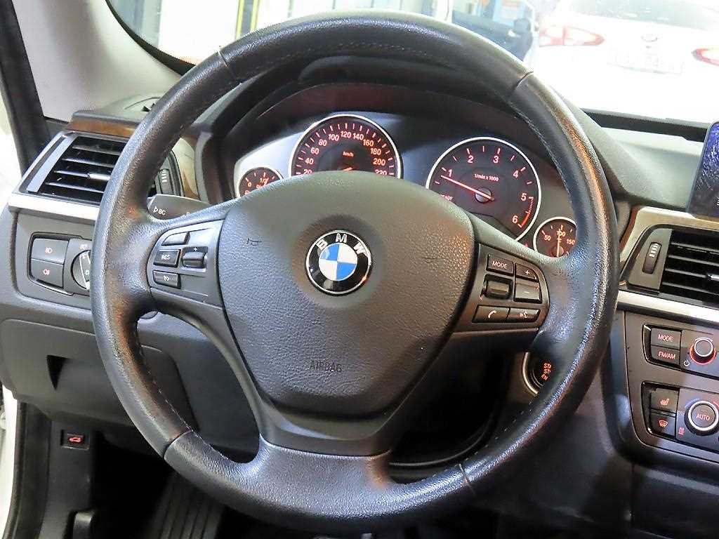 BMW 그란투리스모 3시리즈 GT (F34) GT 320D xDrive 이미지 8