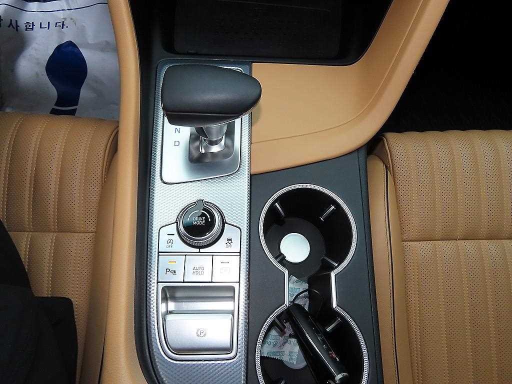 제네시스 G70 더 뉴 G70 가솔린 2.0T 2WD 기본형 이미지 10