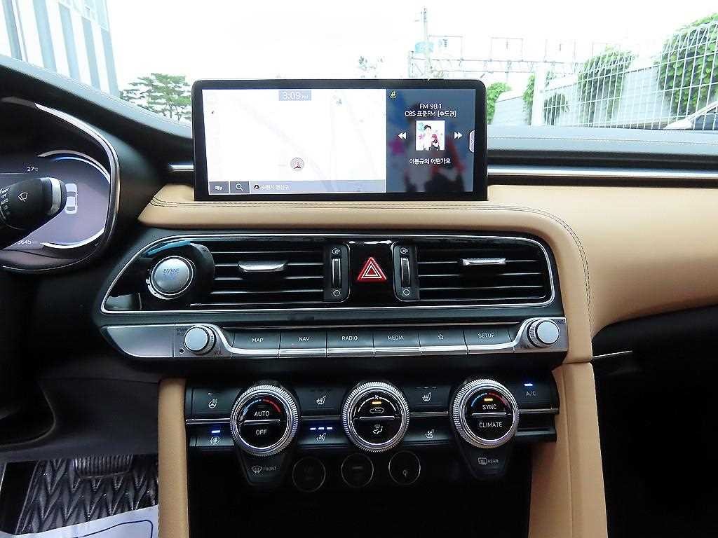 제네시스 G70 더 뉴 G70 가솔린 2.0T 2WD 기본형 이미지 13