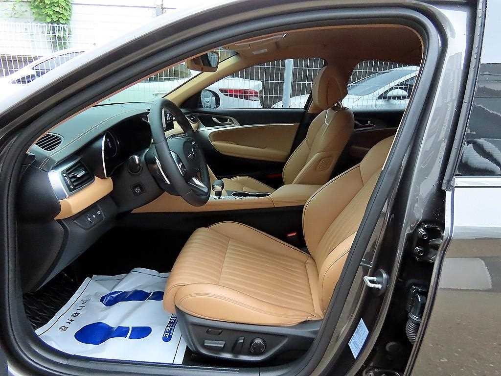 제네시스 G70 더 뉴 G70 가솔린 2.0T 2WD 기본형 이미지 5